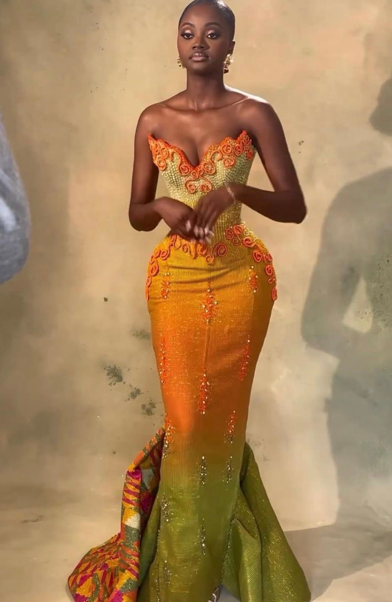 50 GHANA WOMEN'S Vendor & Tailor Directory & Contact info (2025 Edition)š¬š